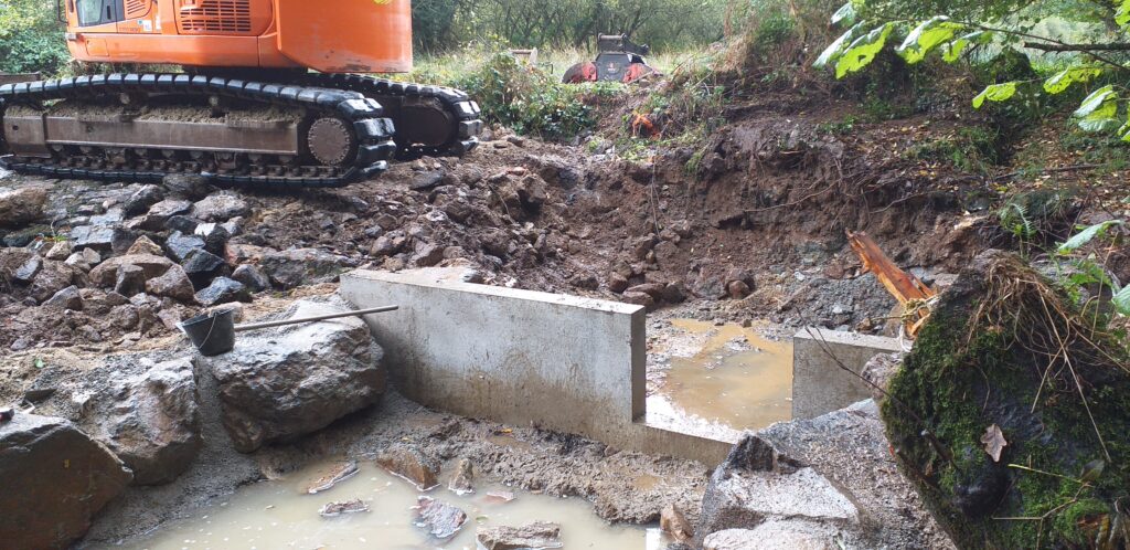 Moulin de Kerhé 27 10 25 terrassement du second bassin