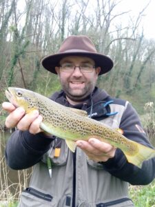 Truite fario sur le Trieux 40 cm