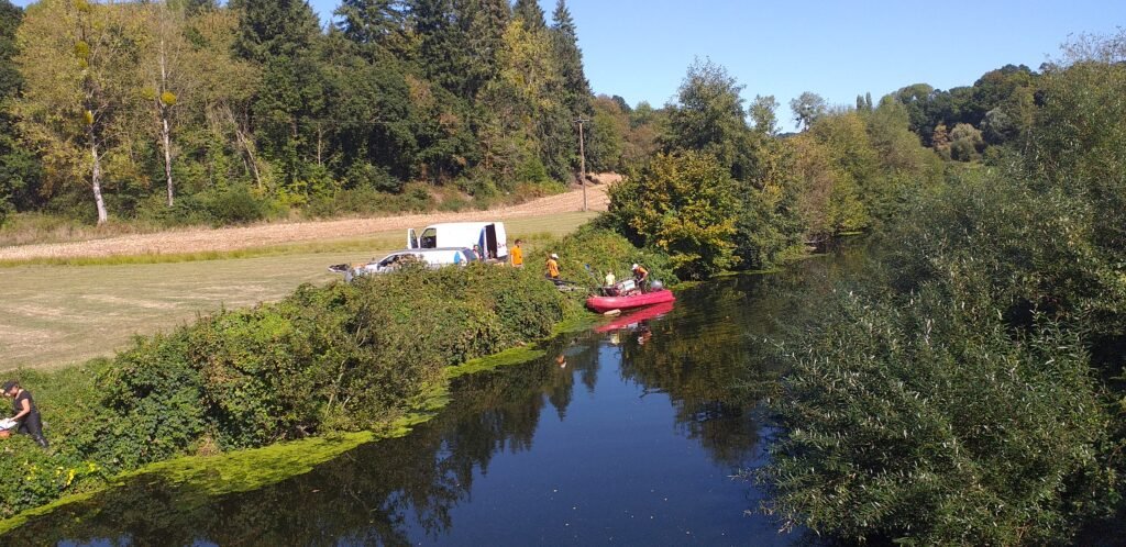 le Trieux pont de Trégonneau, 22 09 2026 Hydro concept installe son matériel